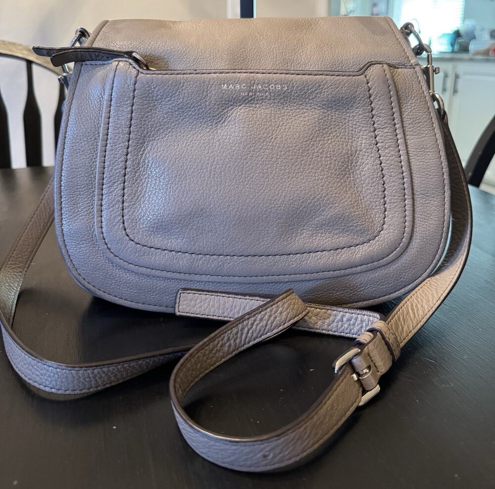 Marc Jacobs Gray Pebbled Leather Empire City Messenger Crossbody Bag
